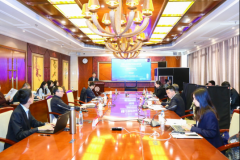 王栋沉点引见了项目标第一份演讲《人工智能的
